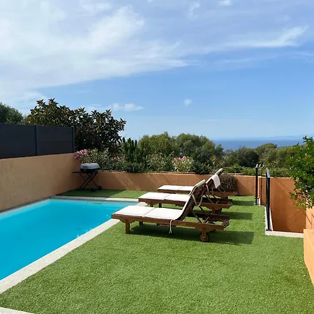 Villa A 5 Minutos De La Playa Cascabraga
